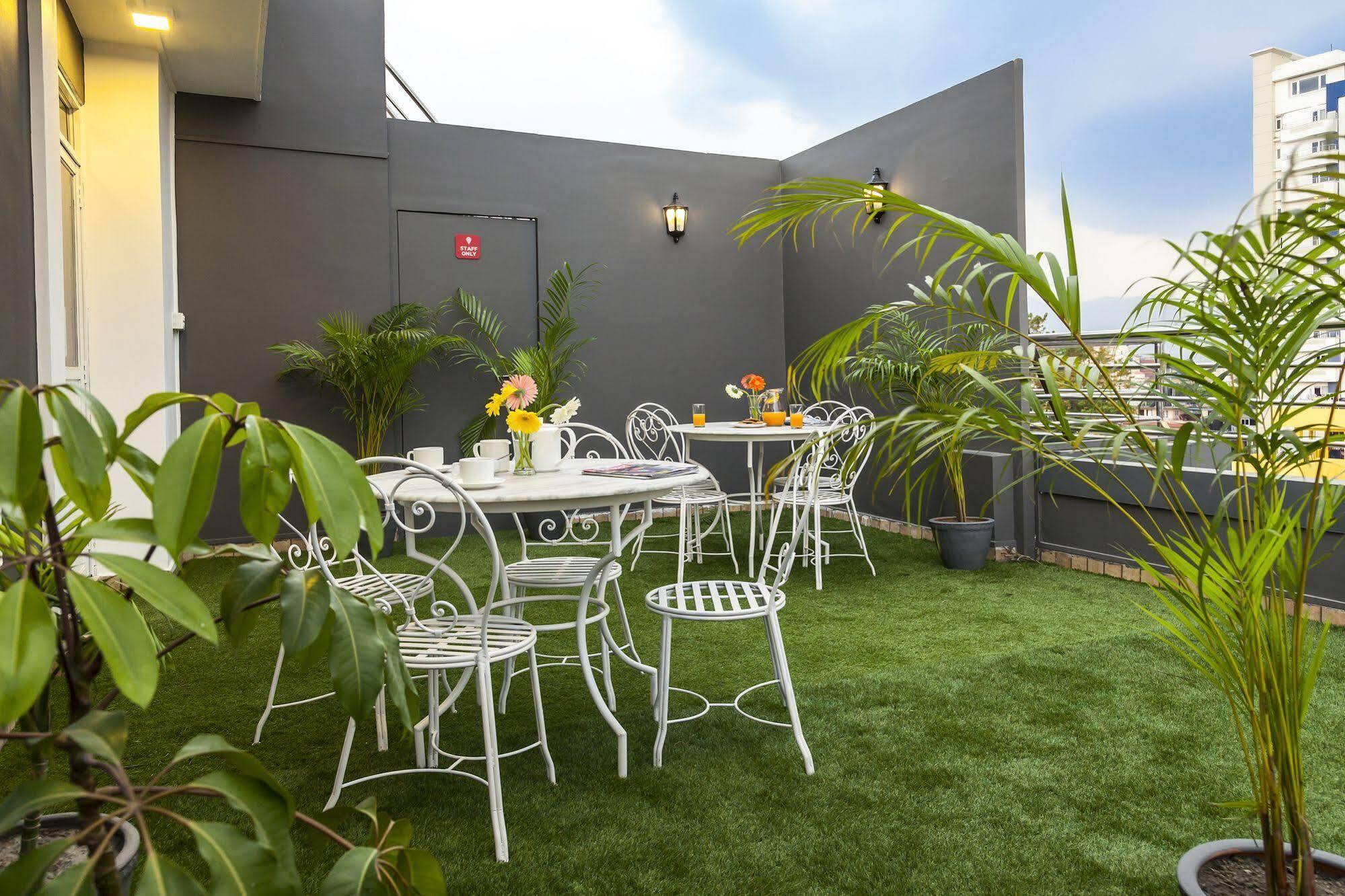 Oyo 123 Hotel Prince Plaza Catmandu Exterior foto